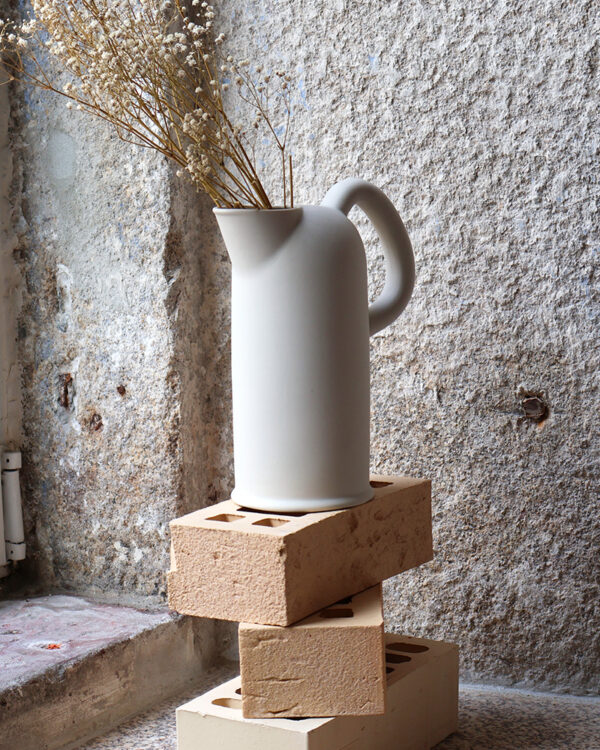 jug-matt-white-175x110x241mm-2