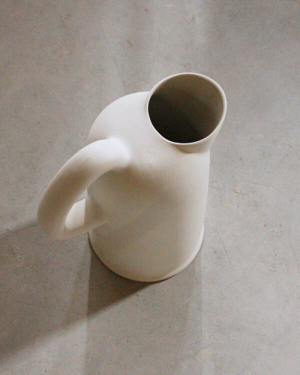 jug-matt-white-175x110x241mm-3